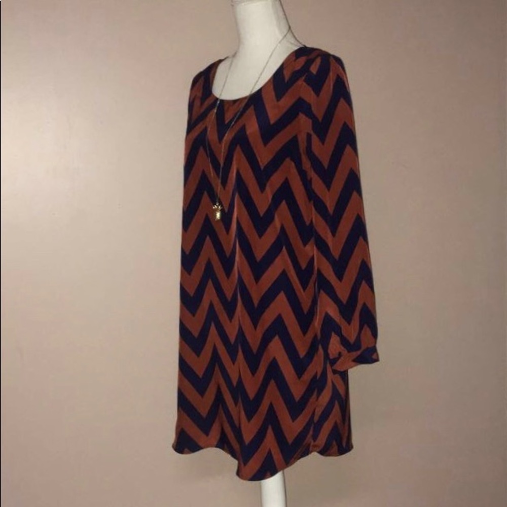 Chevron Dress 〰️ - Picture 3 of 6